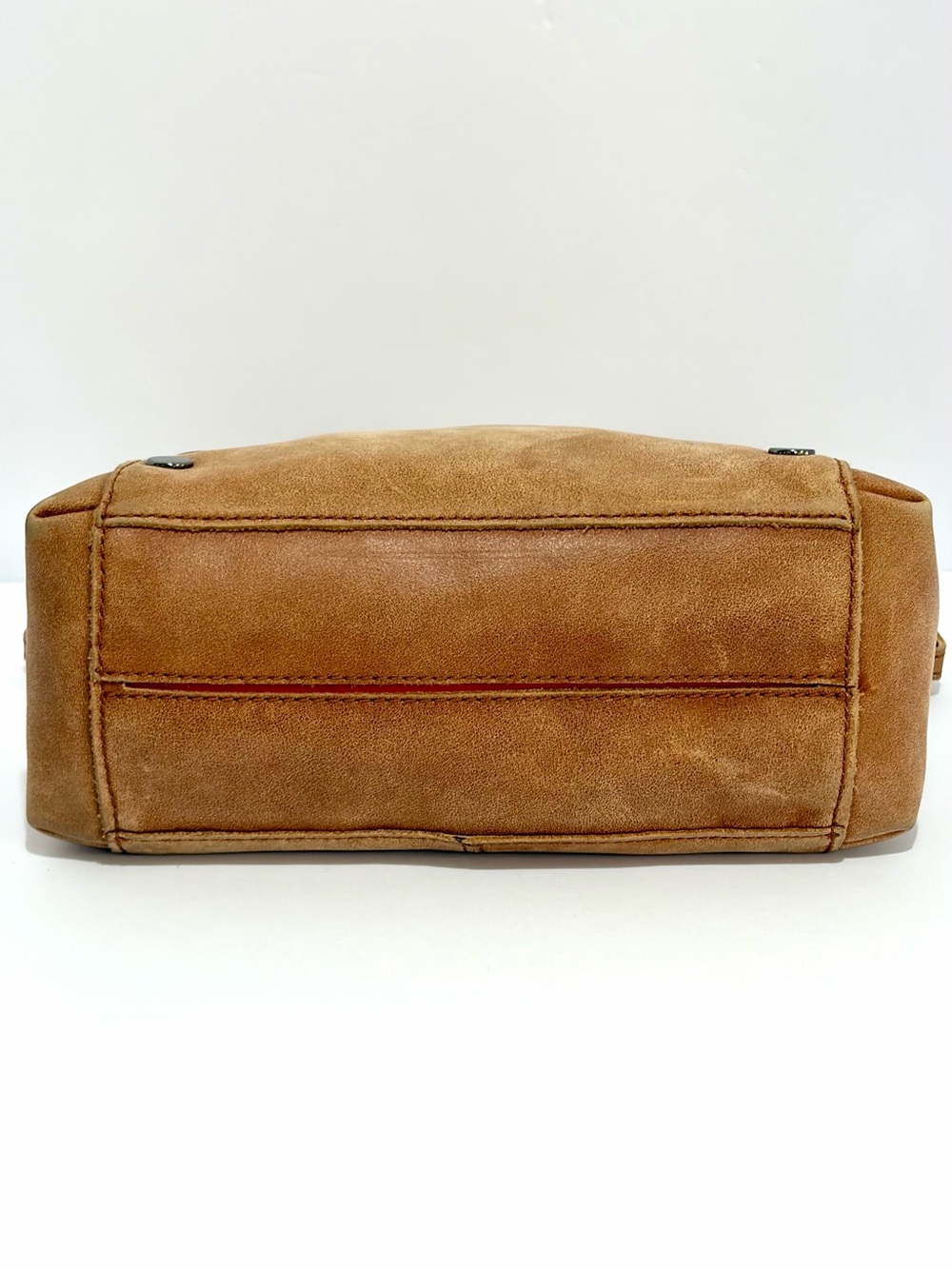 Hammitt Bryant Medium Shoulder Bag In Hermosa Saddle With Gunmetal Hardware - Picture 13 of 16